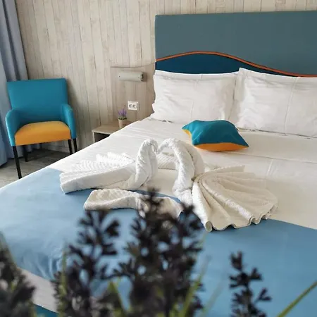 Riviera Hotel 3*
