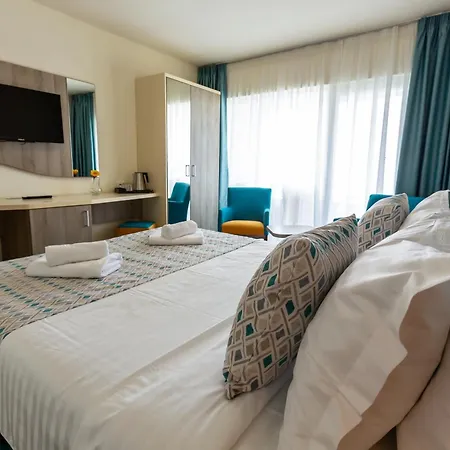 Riviera 3*