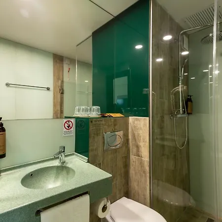 فندق Riviera 3*