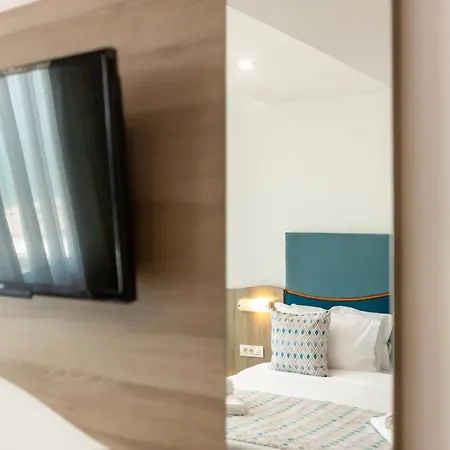 فندق Riviera مامايا