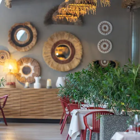 Riviera 3*