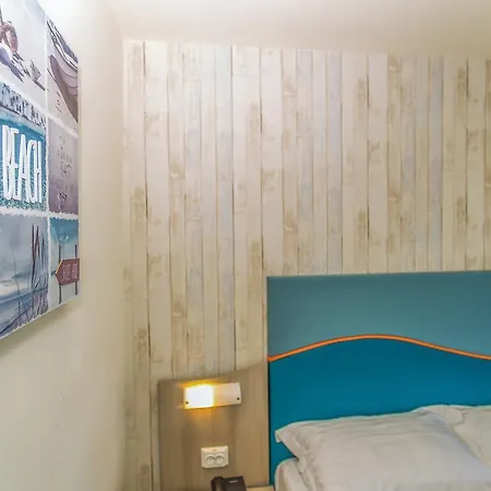 Riviera Hotel 3*