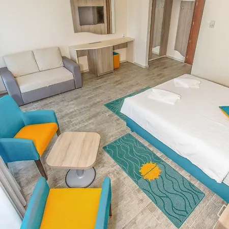 Riviera Hotel 3*